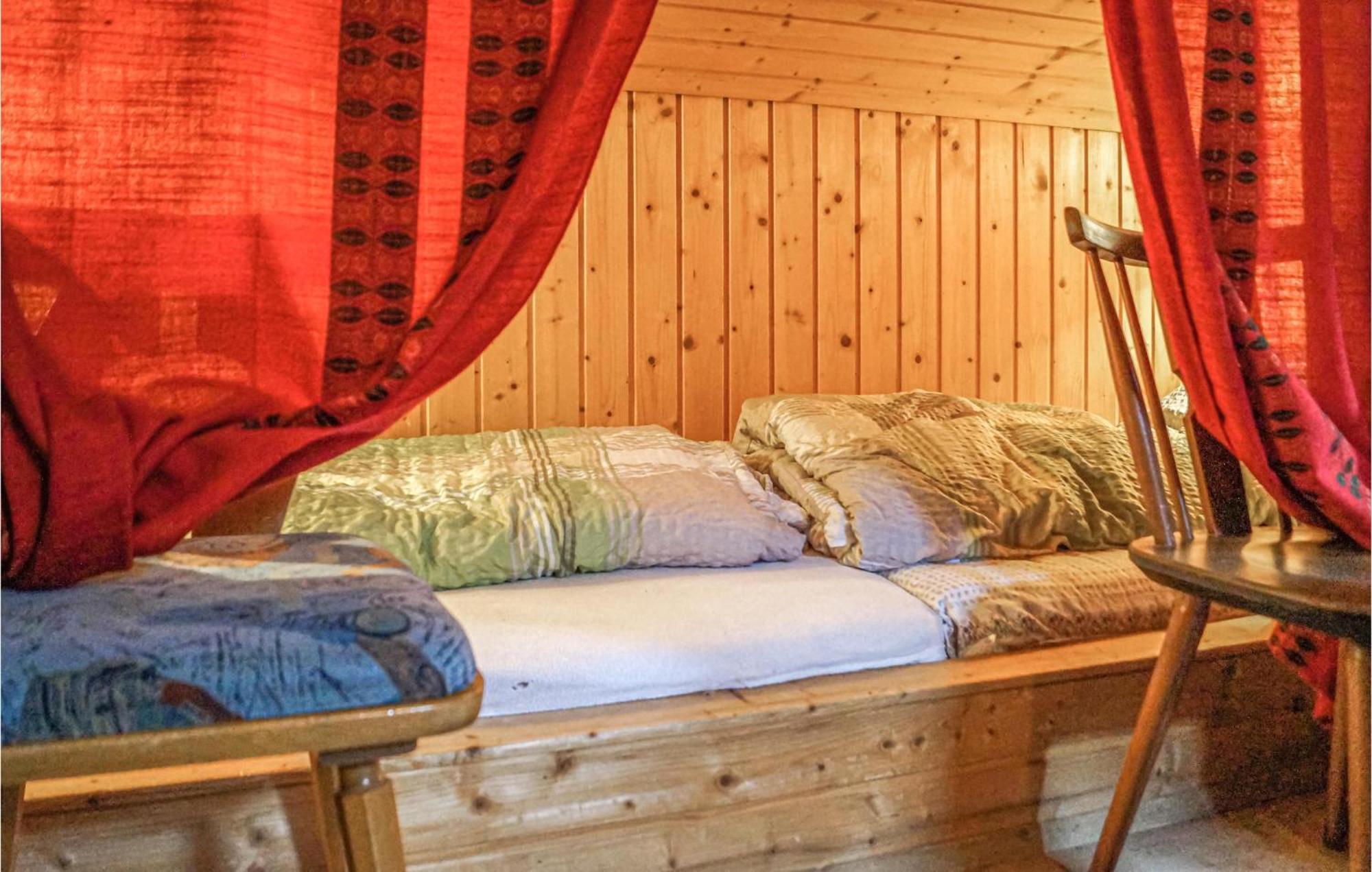 1 Bedroom Cozy Apartment In Hinterburg Eksteriør billede